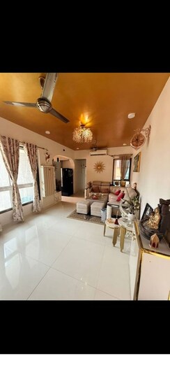 2 BHK + Servant Room Apartment For Rent in Orlem Peace