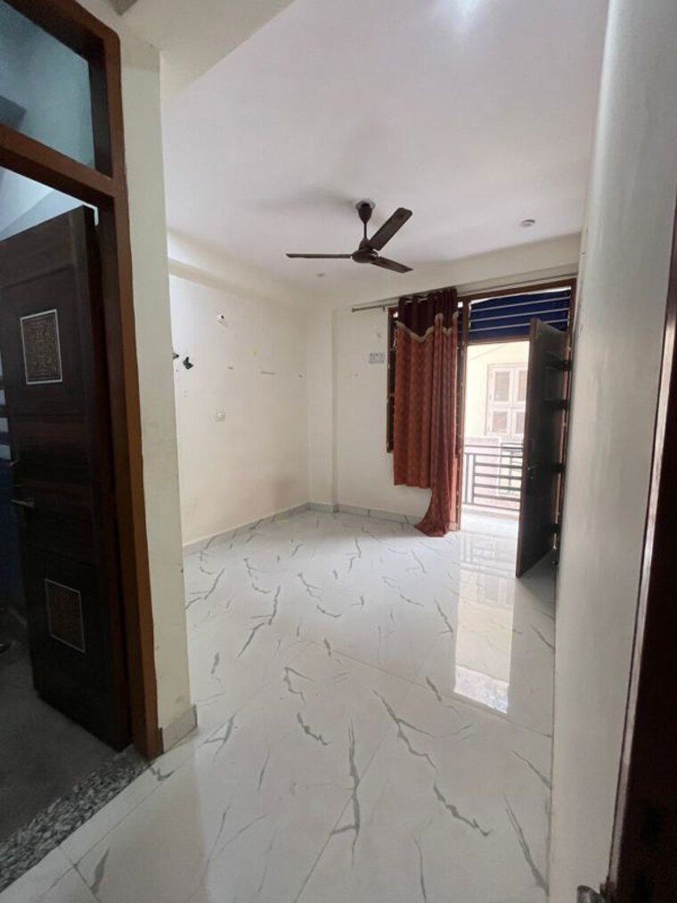 Bathroom, chattarpur 2 Bedroom 85 Sq.Yd. Builder Floor In Chattarpur Delhi 10203584