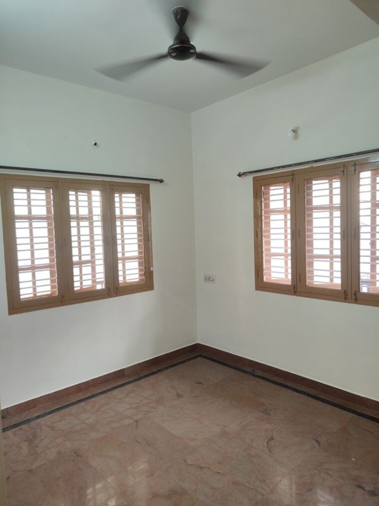 Room, indiranagar 2 Bedroom 1200 Sq.Ft. Builder Floor In Indiranagar Bangalore 10203590