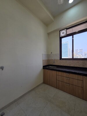 Room in 1 BHK Apartment at Alamdar The Auro, Lower Parel – for Rent
