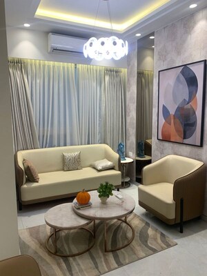 Team Area in 2 BHK Apartment at Borivali East – for Sale