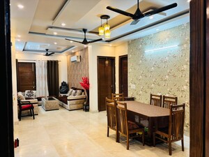 Gym in 3 BHK Builder Floor at Sector 4 – for Sale