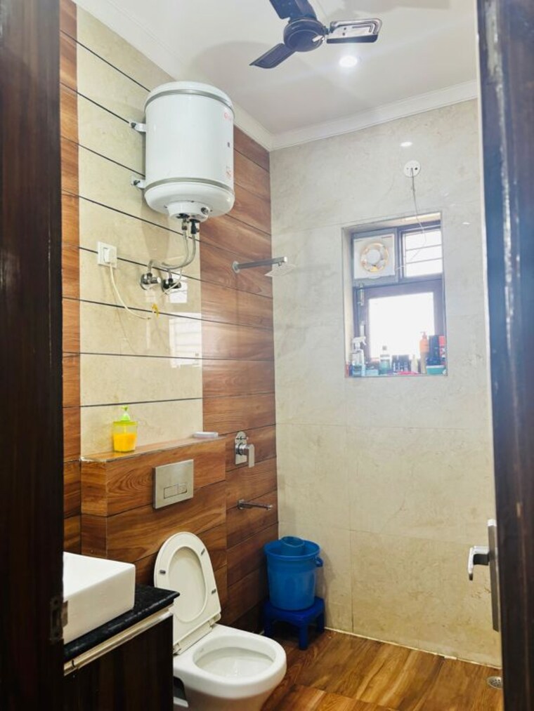 Bathroom, sector 4 3 Bedroom 2250 Sq.Ft. Builder Floor In Sector 4 Gurgaon 10203580