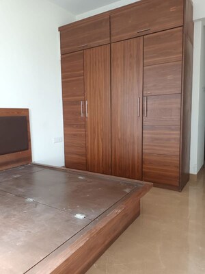 2 BHK Apartment For Rent in Upper East 97, Malad East