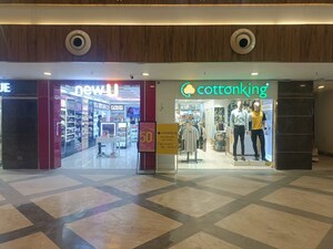 Furnished Amenities in  Showroom at Vijay Nagar – for Rent