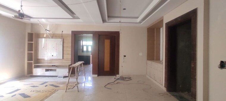 Room, sector 4 3 Bedroom 2250 Sq.Ft. Builder Floor In Sector 4 Gurgaon 10203662