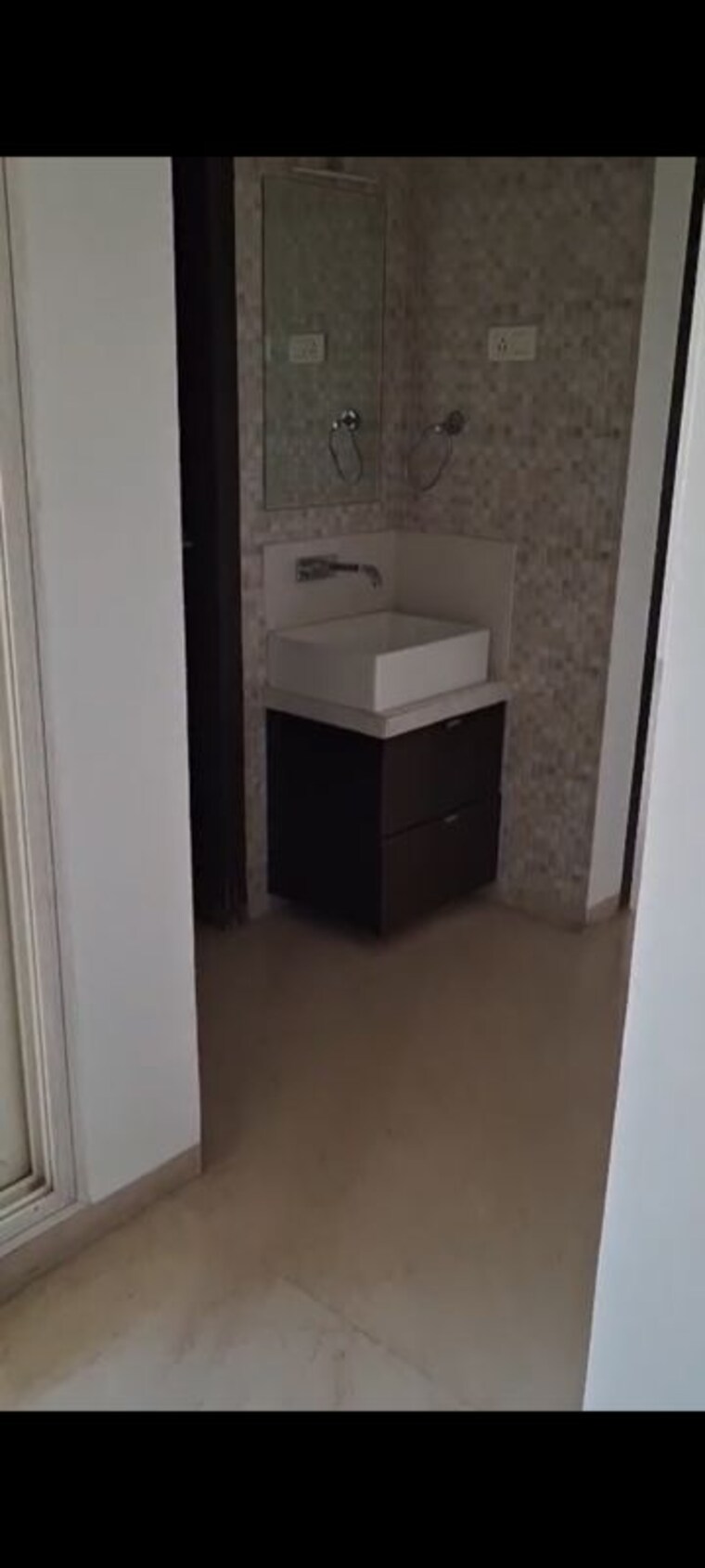 Bathroom, dosti-imperia-phase-i 3 Bedroom 1350 Sq.Ft. Apartment In Ghodbunder Road Thane 10203680