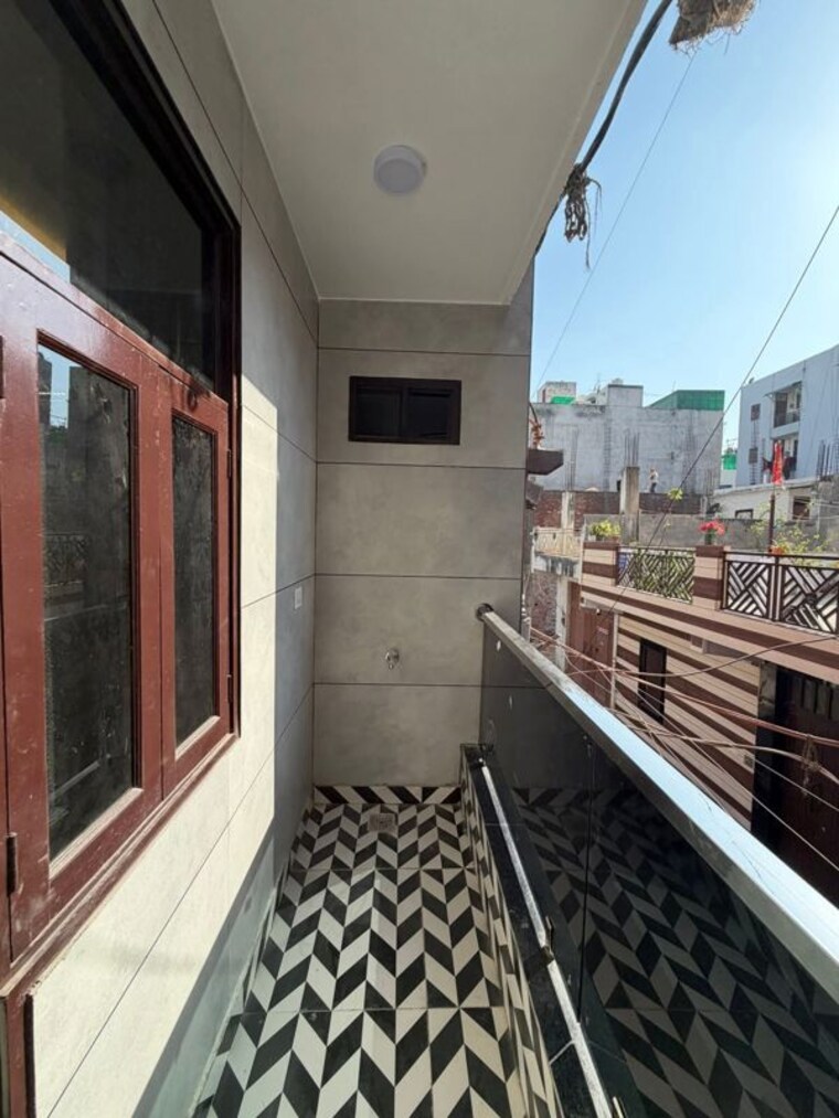 Balcony, uttam nagar 2.5 Bedroom 453 Sq.Ft. Builder Floor In Uttam Nagar Delhi 10203683