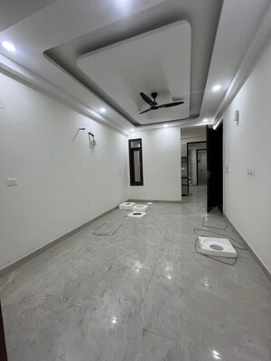 Room in 2 BHK Builder Floor at Chattarpur – for Rent