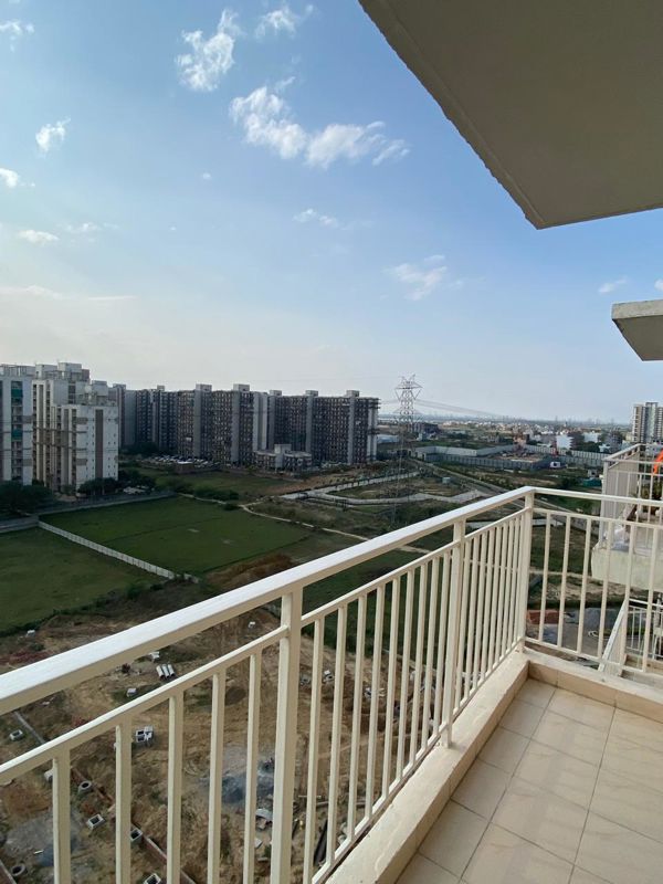 2 BHK 600 Sq.Ft. Apartment in Suncity Avenue 102