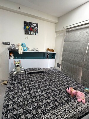 Bedroom in 1.5 BHK Apartment at Oshiwara – for Sale