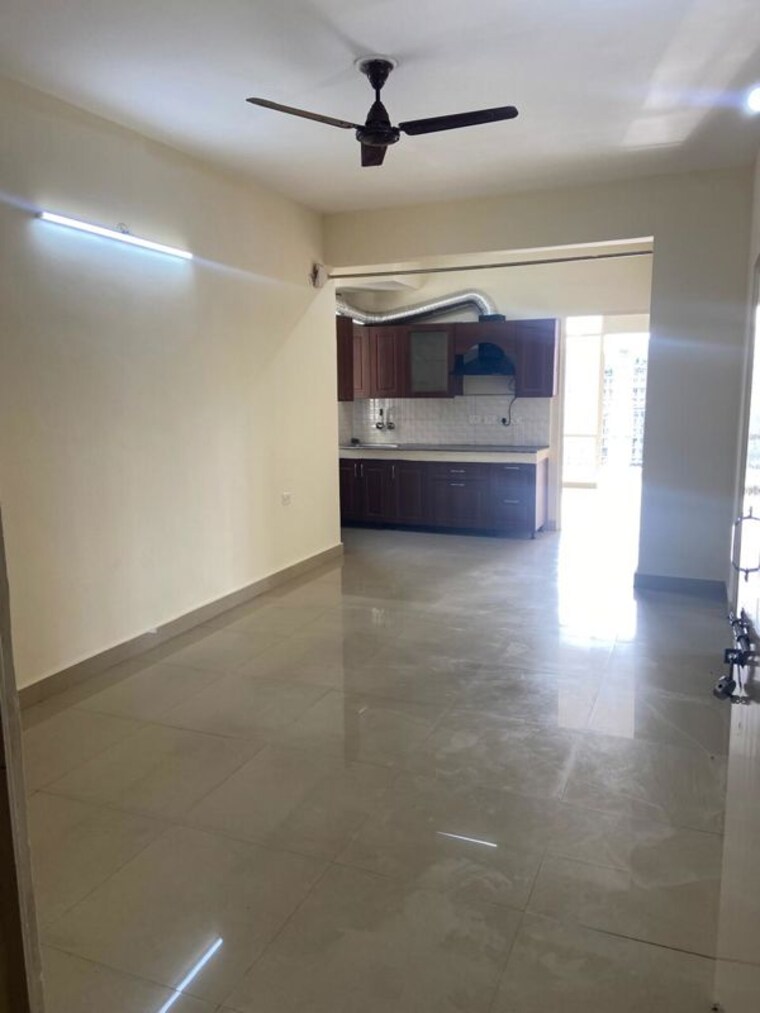 Room, suncity-avenue-102 2 Bedroom 600 Sq.Ft. Apartment In Sector 102 Gurgaon 10203776