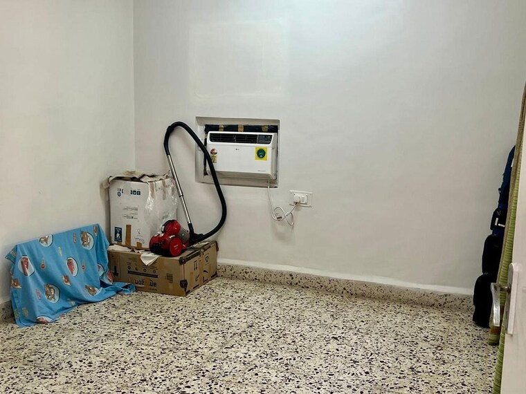 Living Room, bandra west 2 Bedroom 700 Sq.Ft. Apartment In Bandra West Mumbai 10203769