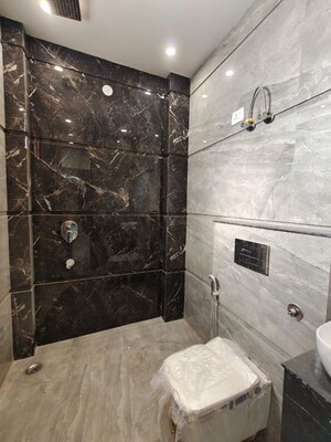 Furnished Amenities in 4 BHK Builder Floor at Sector 7 – for Sale