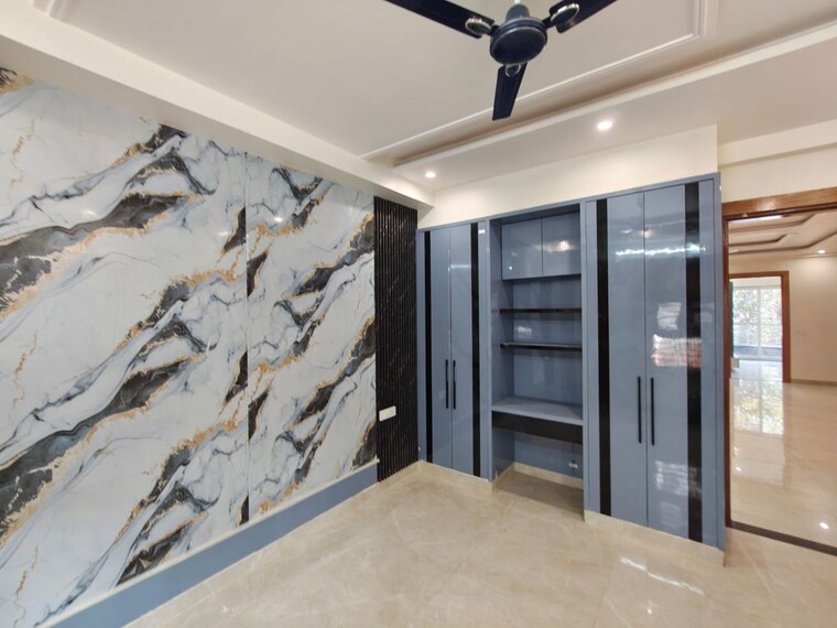 Room, sector 7 4 Bedroom 2250 Sq.Ft. Builder Floor In Sector 7 Gurgaon 10203774