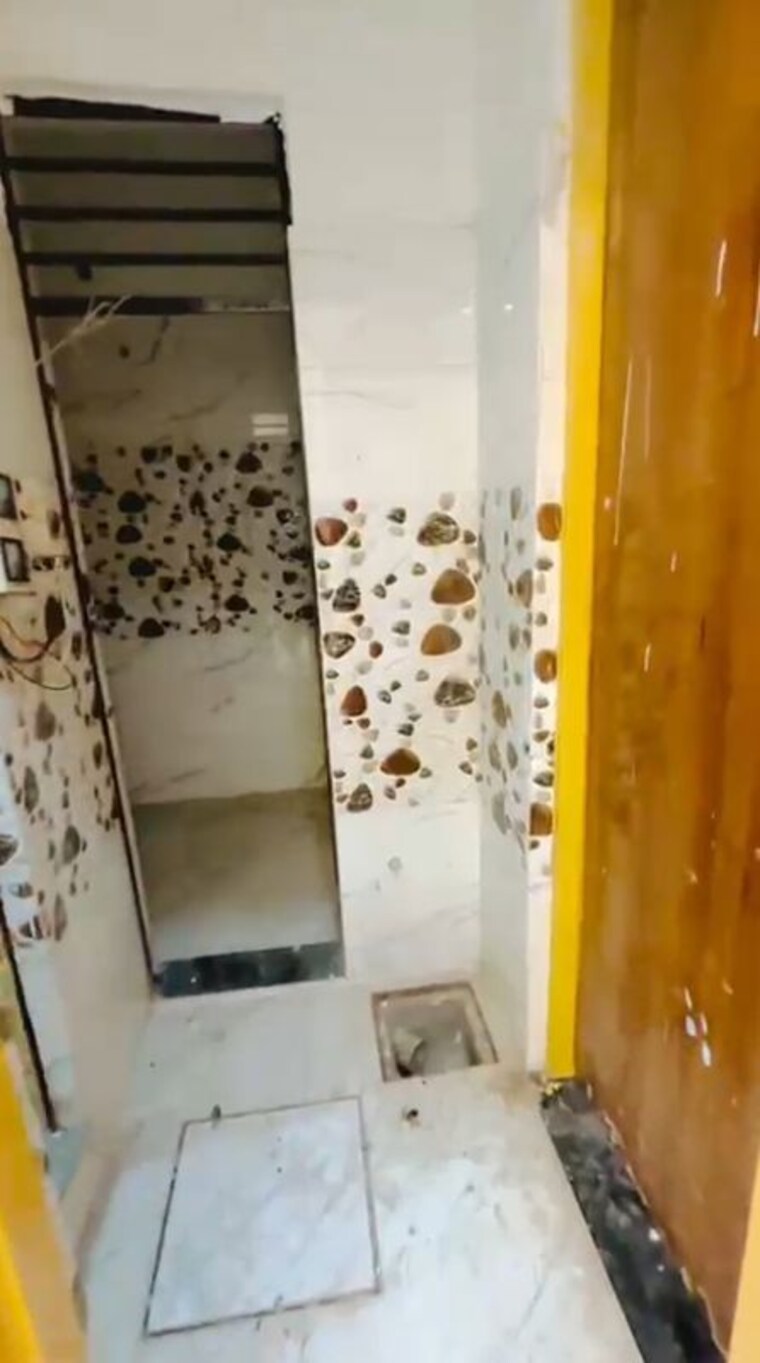 Bathroom, jain-akshay-enclave 3 Bedroom 630 Sq.Ft. Villa In Sadarpur Ghaziabad 10203799