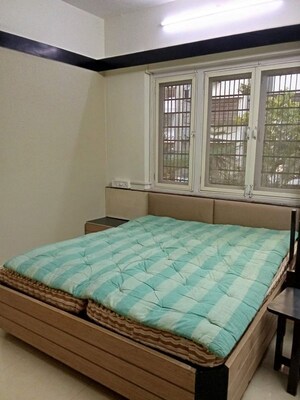 Bedroom in 1 BHK Apartment at Juhu – for Rent