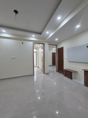 Room in 2 BHK Builder Floor at Salarpur – for Sale