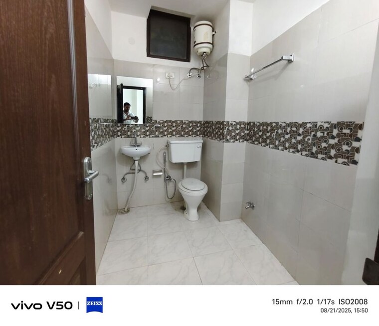 Team Area, chattarpur 3 Bedroom 1800 Sq.Ft. Apartment In Chattarpur Delhi 10203785