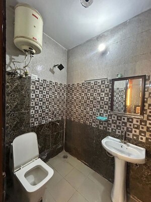 Bathroom in 1 BHK Builder Floor at Saket – for Rent