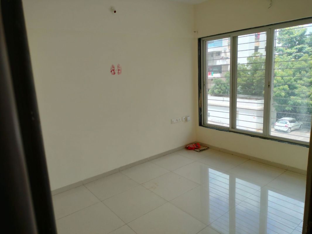 Room in 2 BHK Apartment at Ajmera Exotica, Wagholi – for Rent