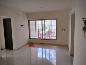 Room in 2 BHK Apartment at Ajmera Exotica, Wagholi – for Rent