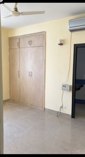 Master Bedroom in 3.5 BHK Apartment at Omaxe Heights Gomti Nagar, Gomti Nagar – for Rent