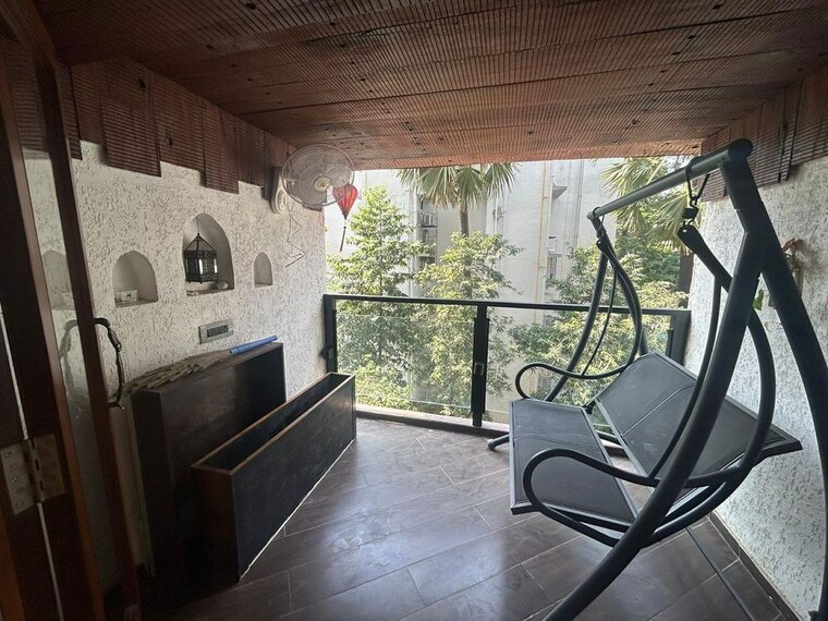 Balcony, bandra west 3 Bedroom 1100 Sq.Ft. Apartment In Bandra West Mumbai 10203836