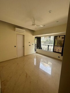 3 BHK + Pooja Room Apartment For Rent in Bandra West