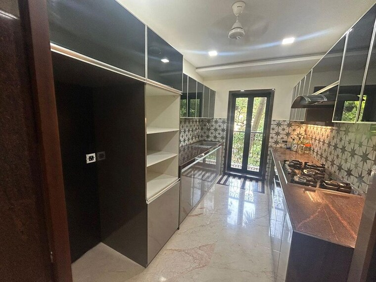 Kitchen, bandra west 3 Bedroom 1100 Sq.Ft. Apartment In Bandra West Mumbai 10203836