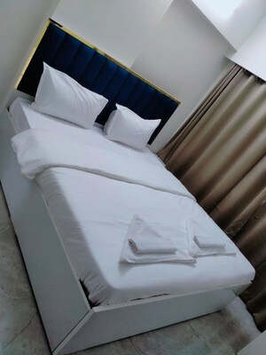 Staircase in 2 BHK Apartment at Santacruz East – for Sale