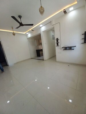 Room in 2 BHK Apartment at Tridhaatu Prarambh, Chembur – for Rent