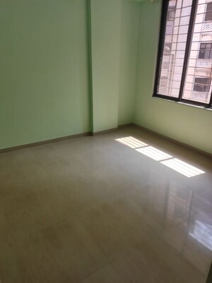 Room in 2 BHK Apartment at Vijay Vatika, Kavesar – for Rent