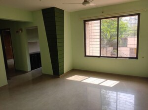Room in 2 BHK Apartment at Vijay Vatika, Kavesar – for Rent