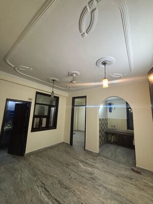 Room in 1 BHK Apartment at Chattarpur – for Rent