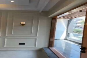 Furnished Amenities in 3 BHK Builder Floor at Sector 10 – for Sale