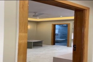 Room in 3 BHK Builder Floor at Sector 10 – for Sale