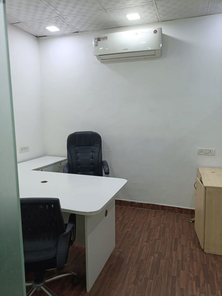 Team Area, sector 2 Commercial Office Space 1000 Sq.Ft. In Sector 2 Noida 10204085