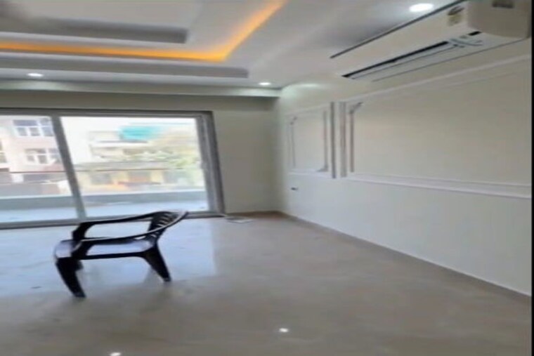 Room, sector 9a 3 Bedroom 263 Sq.Yd. Builder Floor In Sector 9a Gurgaon 10204148