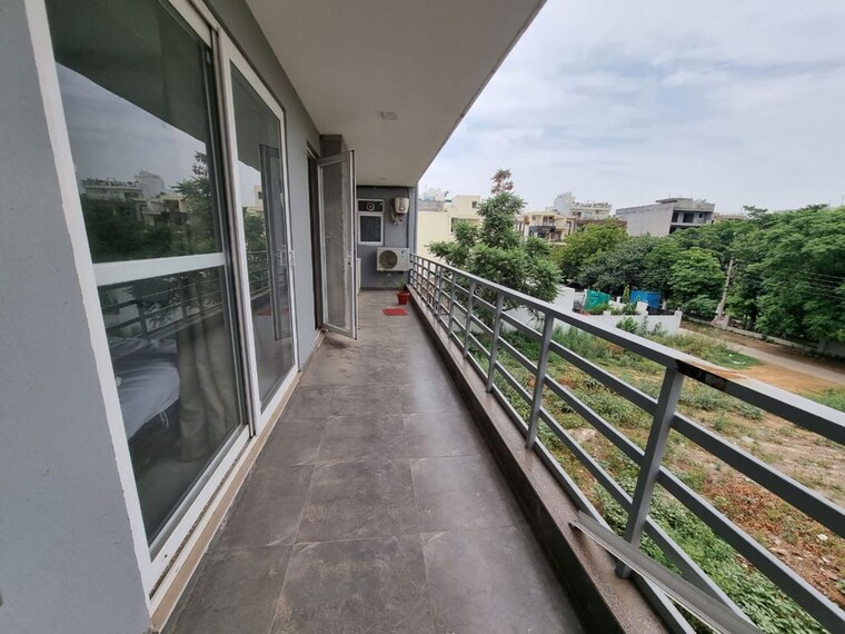 Balcony, sector 46 Pg For Boys & Girls In Sector 46 10204261