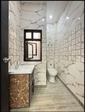 Kitchen in 2.5 BHK Builder Floor at Uttam Nagar – for Sale