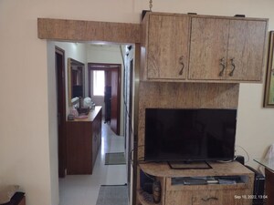 Furnished Amenities in 2 BHK Apartment at Juhu Tarang, Andheri West – for Rent