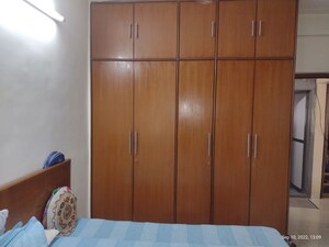 Furnished Amenities in 2 BHK Apartment at Juhu Tarang, Andheri West – for Rent