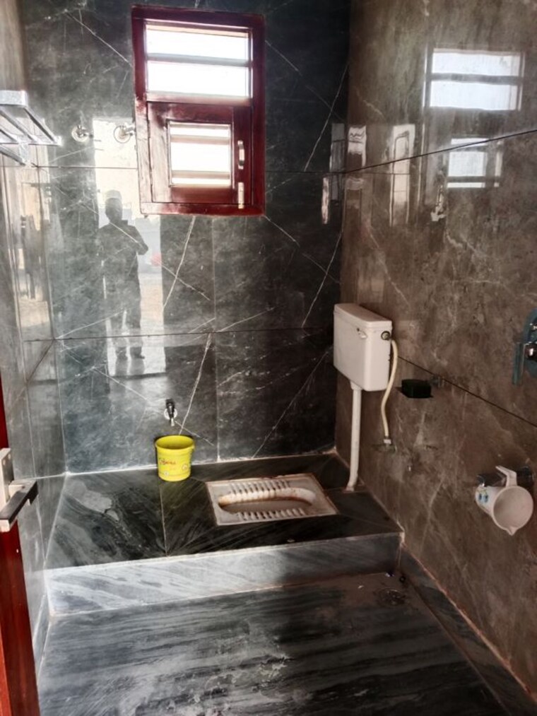 Bathroom, sector 18 1.5 Bedroom 455 Sq.Ft. Builder Floor In Sector 18 Panipat 10204718