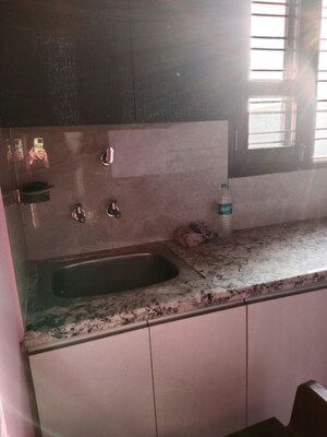 Kitchen in 1.5 BHK Builder Floor at Sector 18 – for Rent