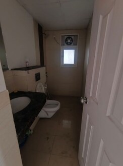 3 BHK Apartment For Rent in Jaypee Greens Pavilion Heights 1
