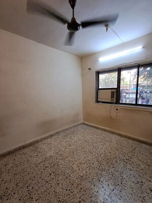 Room in 2 BHK Apartment at Takshila CHS, Andheri East – for Sale