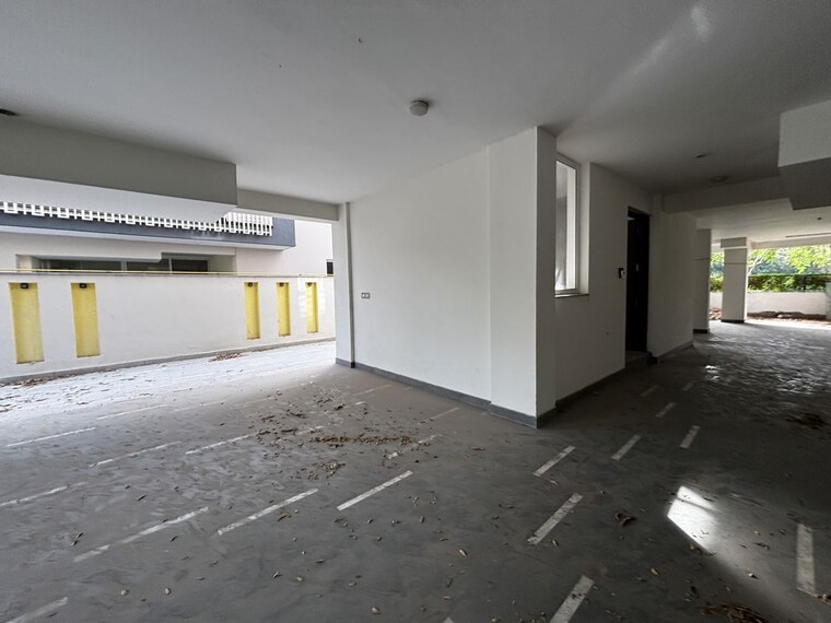  Parking, sector 104 3 Bedroom 1750 Sq.Ft. Apartment In Sector 104 Noida 10204701
