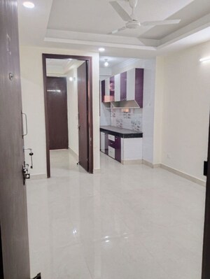 Room in 1 BHK Builder Floor at Saket – for Rent