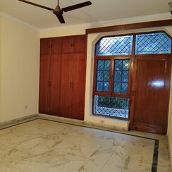 3 BHK + Pooja Room Builder Floor For Rent in Sector 40
